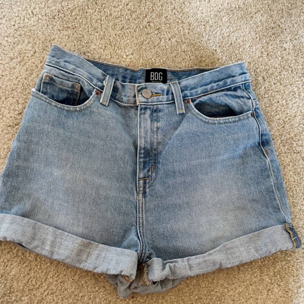 BDG mom shorts